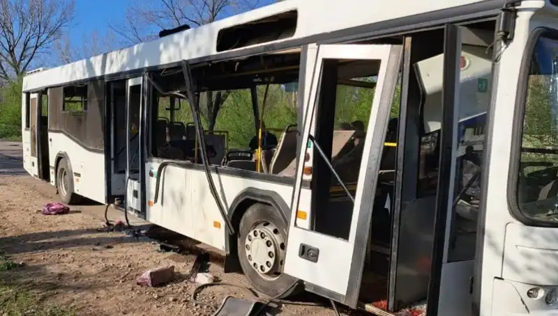 Rusya'nın İşçi Taşıyan Otobüsüne Saldırı: 9 Ölü, Onlarca Yaralı