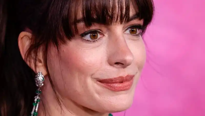 Hollywood’un Yeni Estetik Deliği: Ölü İnsan Derisi Enjeksiyonları