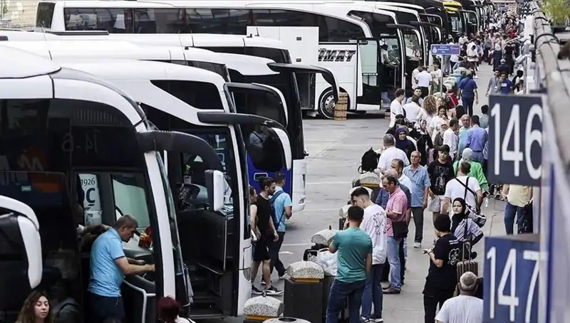 Geçen Yıl İstanbul'dan Ayrılanların Sayısı Şaşırtıcı Bir Şekilde 369 Bin 453 Oldu!