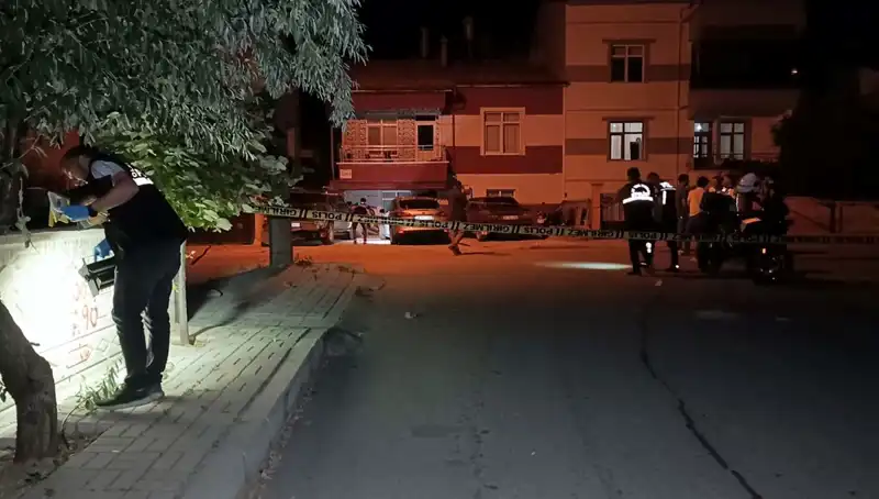 Karaman'da Dehşet Dolusu Gece: Genç Adam Kız Arkadaşına Saldırdı!