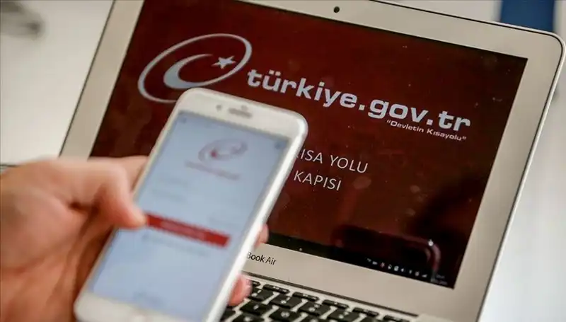 e-Devlet Üzerinden 8 Bini Aşkın Hizmet: Bakan Kacır'dan Önemli Açıklama