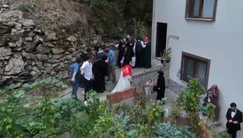 İstanbul'da Kanlı Düğün: Kurşunlar Dans Etmedi, Kaçış Anları Kamerada!