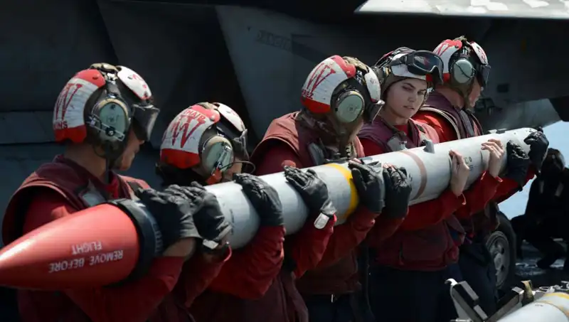Amerikan Füzeleri Suudi Arabistan'a Gitmeye Hazırlanıyor: Stratejik Bir Adım mı?