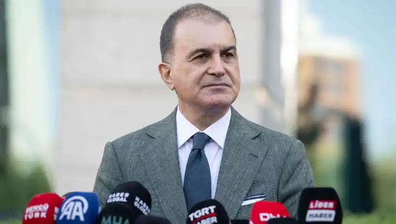 Ömer Çelik'ten Özel'e Sert Tepki: Meşru Demokratik Alana Saldırı!