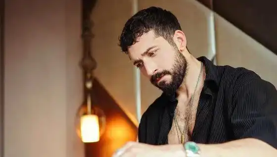 Oyuncu Emre Bulut, Sahte Komiserlik ve Araç Kaçırma Suçlamasıyla Gündemde!
