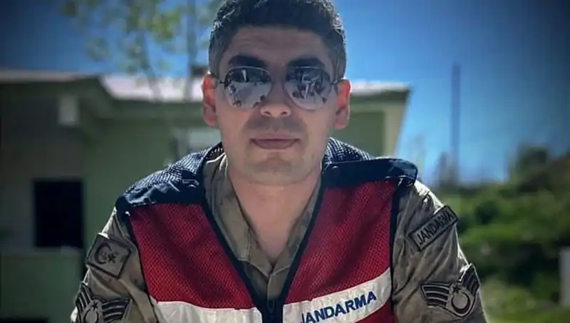 Kadir Astsubay Halı Saha Maçında Hayatını Kaybetti: Detaylar Şoke Etti