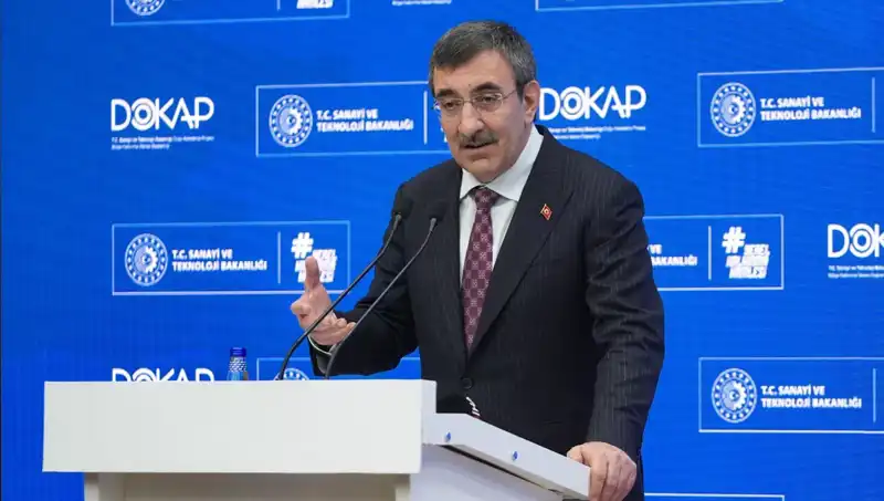 Cevdet Yılmaz'dan Ekonomi Üzerine Önemli Açıklamalar: Enflasyona Dikkat!