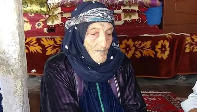 131 Yaşında Hayata Veda Eden Türkiye'nin En Yaşlı Kadını Kimdi?