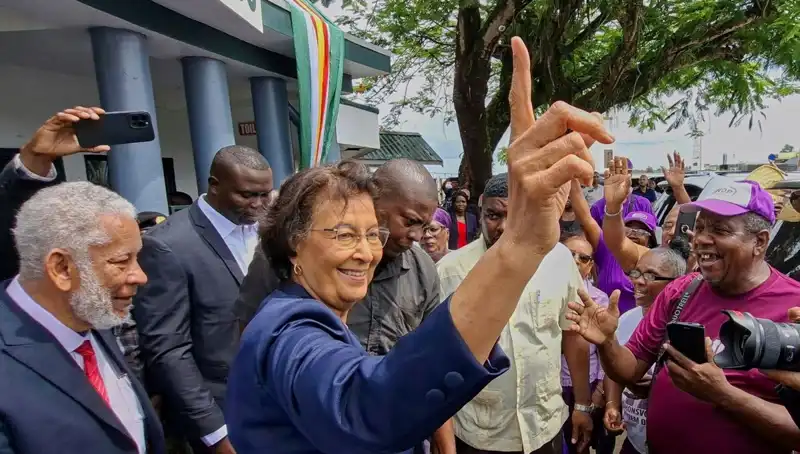 Surinam Tarihinde Bir İlk: Kadın Devlet Başkanı Seçildi