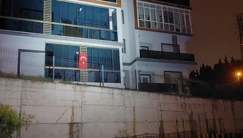 Sakarya'da Ağır Hasarlı Apartman Tahliye Edildi: Sebepleri Neler?