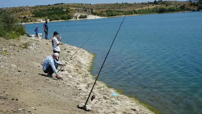 Kafesler Patladı! Sıcak Gelişmeler Baraja Koşan Kalabalığı Büyüledi