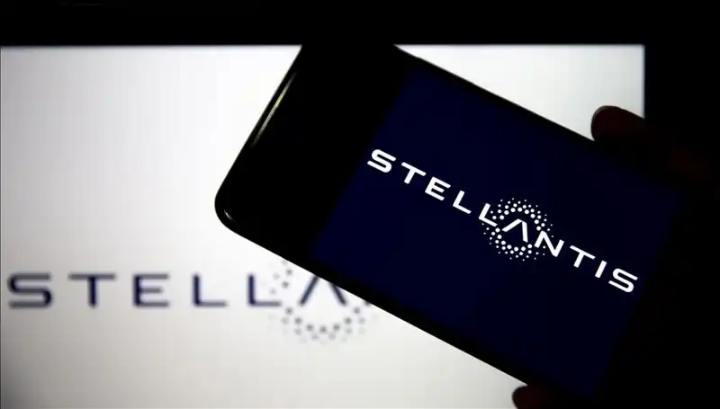 Stellantis İş Gücü Tehdidi: Fabrika Kapatmaları Kapıda mı?