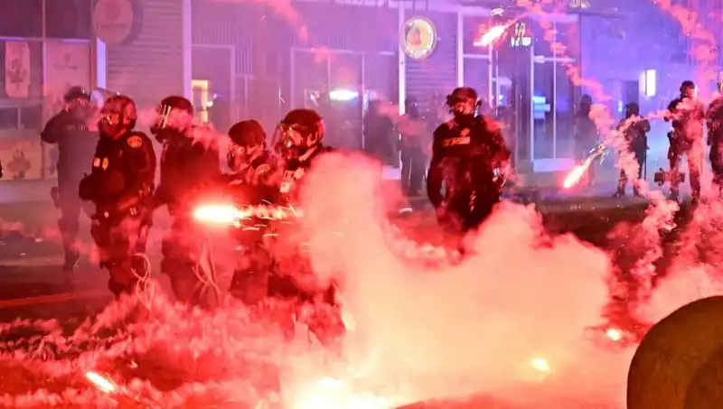 ABD'de Los Angeles'taki İsyanların Etkisi: Protestolar Ülke Genelinde Yayılıyor